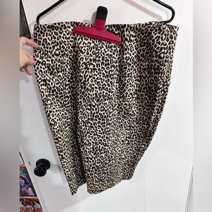 Leopard print pencil skirt
